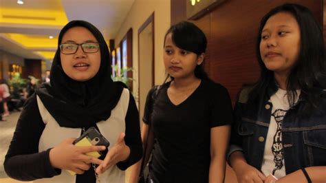 CRITICAL ELEVEN ISYANA SARASVATI NANGIS SAAT NOBAR YouTube