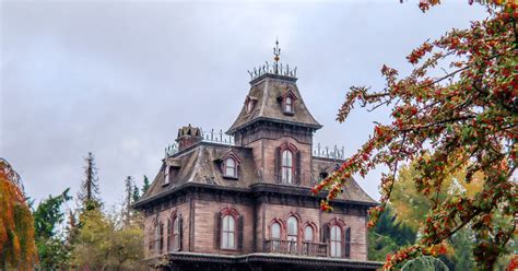 The Best Haunted House Rides In The World