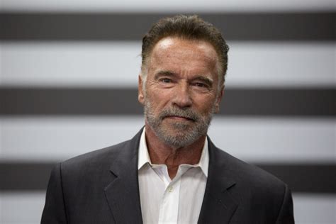 Rizetbe Vett K Arnold Schwarzeneggert A M Ncheni Rep L T Ren