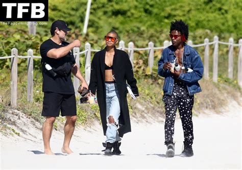 Willow Smith Looks Hot In A Black Bikini On The Beach In Miami Fappening