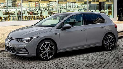 Dolphin Grey Metallic Golf 8 R Line