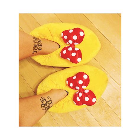 Minnie Mouse Slippers | Minnie mouse slippers, Minnie mouse, Mouse