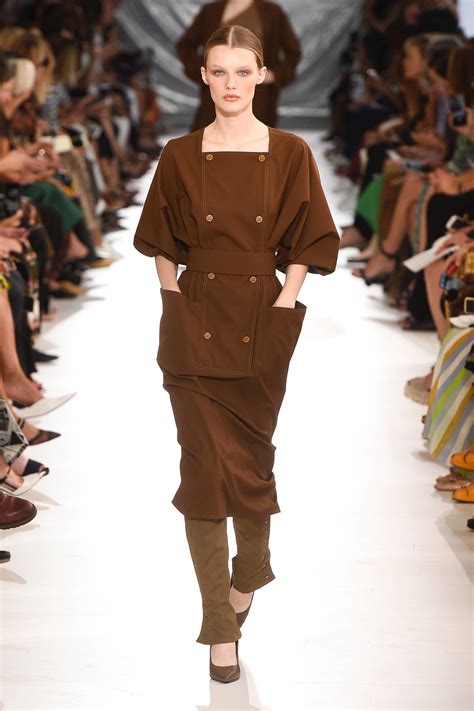 Max Mara Spring 2019 Ready To Wear Fashion Show Collection See The