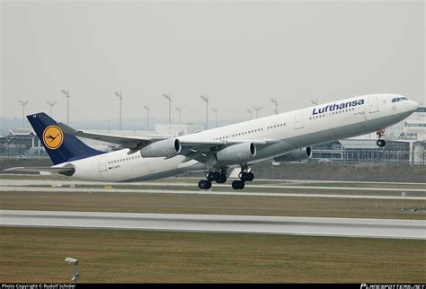 D AIFE Lufthansa Airbus A340 313 Photo By Rudolf Schider ID 043077