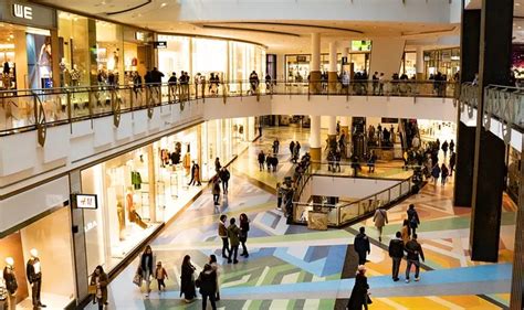 Baru Tahu Ternyata Ini Mall Tertua Di Bandung Ada Yang Berusia