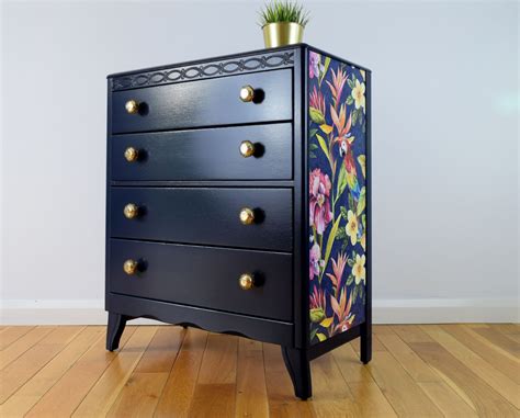 Как и чем покрасить старую мебель: лакированную и полированную, из ДСП ...