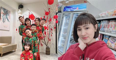 Đội hình mặc áo dài con công tuyệt đẹp của gia đình hot mom Ngọc Ánh Netizen Việt Giải Trí
