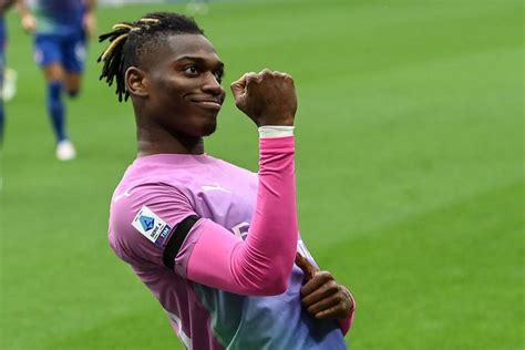 Leao PSG dalla Francia la verità Il PSG ha scelto su chi puntare