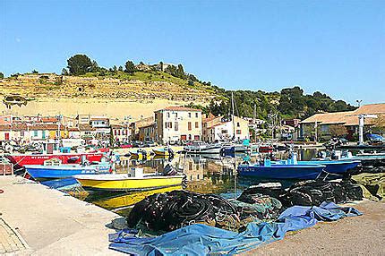 Le Port du Pertuis Bateaux Transport Saint Chamas Étang de