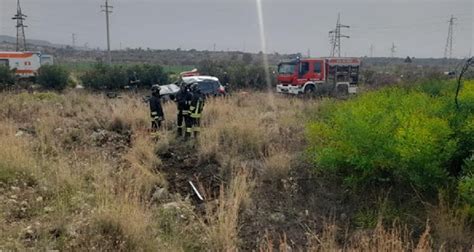 Incidente Stradale Nel Siracusano Auto Si Ribalta Un Morto Ed Un