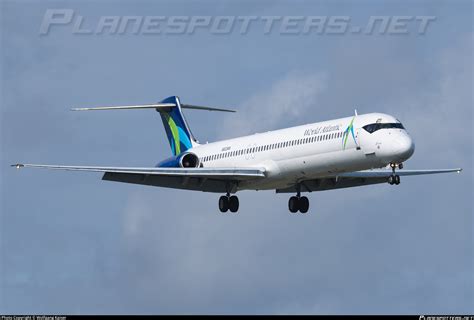 N Wa World Atlantic Airlines Mcdonnell Douglas Md Dc Photo