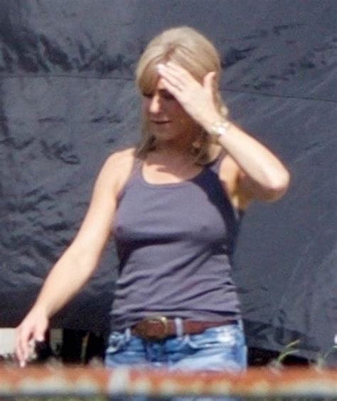 Jennifer Aniston Wet T Shirt