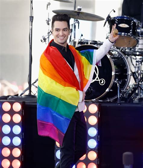 Panic At The Discos Brendon Urie Reveals He Is Pansexual Huffpost Uk Entertainment