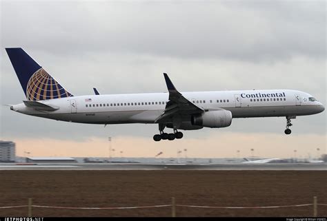 N19141 Boeing 757 224 Continental Airlines William VIGNES JetPhotos