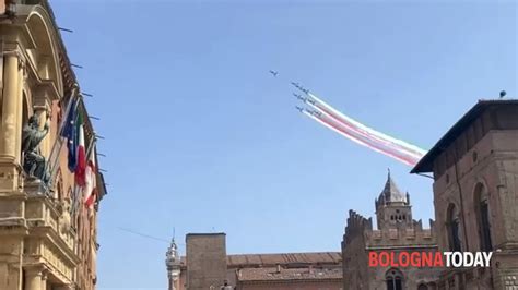 Lo Spettacolo Delle Frecce Tricolori Su Bologna