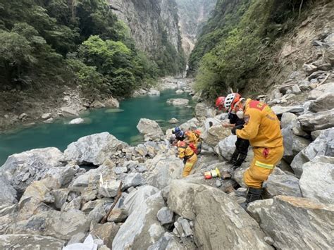 花蓮地震砂卡礑女性罹難者採dna確認身分 疑似另一遺體搜救中 社會 中央社 Cna