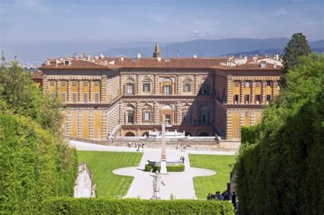 Palacio Pitti Luca Pitti Los Médicis Y Eleonora De Toledo Los Lorena