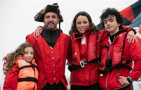 French Para Sailor Damien Seguin Makes History At Vend E Globe