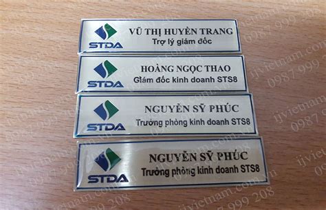 In bảng tên nhân viên đẹp lấy ngay IJ Việt Nam