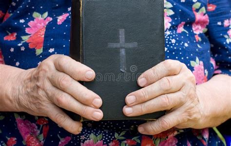 The Old Woman Reads The Bible Stock Photo Image Of Belief Literature