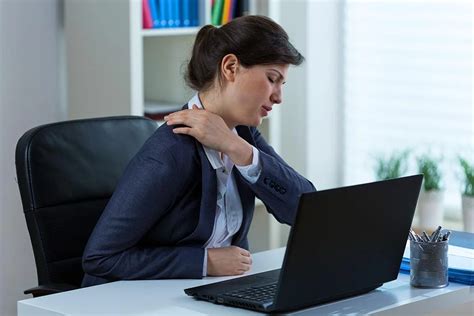 Why Do I Have Shoulder Pain From Sitting At A Desk BioWaveGo