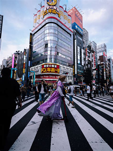 SHiNJUKU in TOKYO on Behance