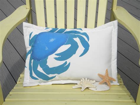 Outdoor Pillow Classic Crab Lumbar X X Cm Painted Bright