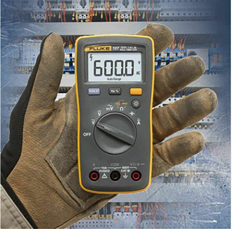 Fluke 107 Palm Sized Portable Handheld Digital Multimeter Tracking