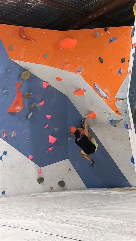 Bat Hang Start Rbouldering