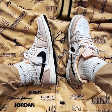 Gi Y Nike Air Jordan Retro Low Ex Coconut Milk Dv