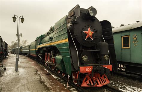 Russian Steam Locomotive Awesome Explorations