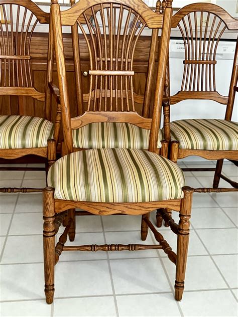 Great Finds Online Auctions Amish Crafted Table And Chairs With