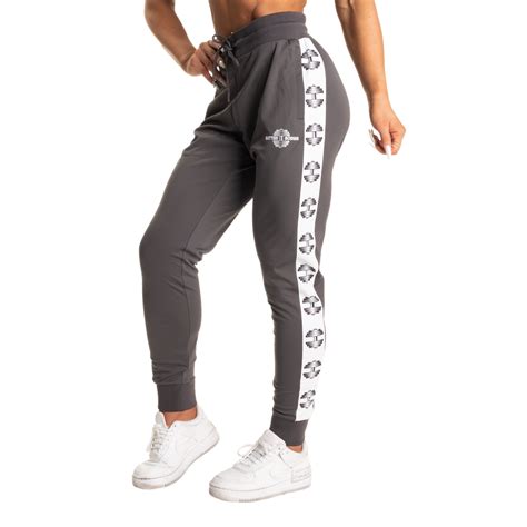 Better Bodies Feminine Track Pants With A Sporty And Modern Look