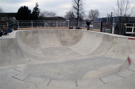Guide To Guildford Skatepark Stoke Park