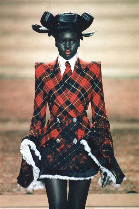 Lelaid Alek Wek At Givenchy Haute Couture By Alexander McQueen F W 1997