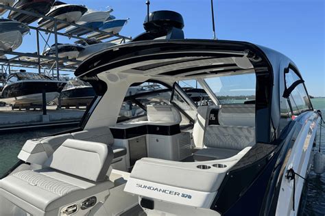 Sea Ray Sundancer Outboard Sports Cruiser For Sale Yachtworld