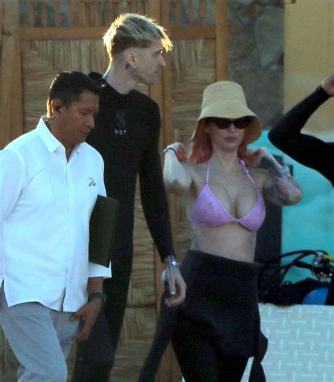Megan Fox Pink Bikini Breasts Mexico Hot Celebs Home