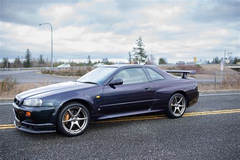 Rare Midnight Purple 1999 Nissan Skyline GT-R V-Spec II Up For Auction ...