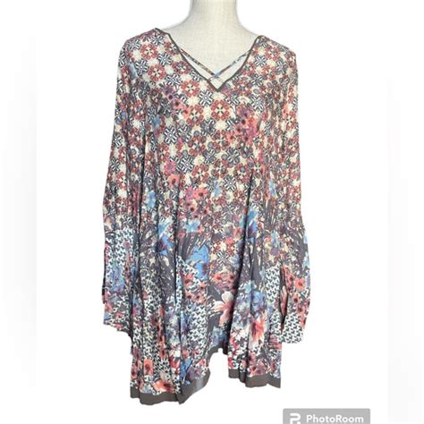 Umgee Tops Umgee Floral Blouse Poshmark