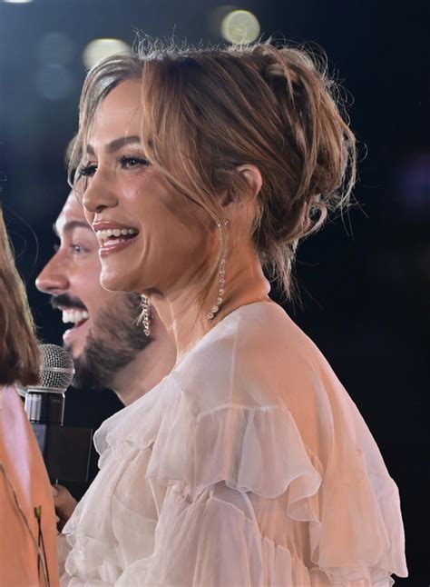 Jennifer Lopez Auf Ihrer Promo Tour L Chelt Sie Trennungsger Chte Weg