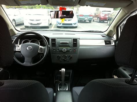 2007 Nissan versa interior dimensions