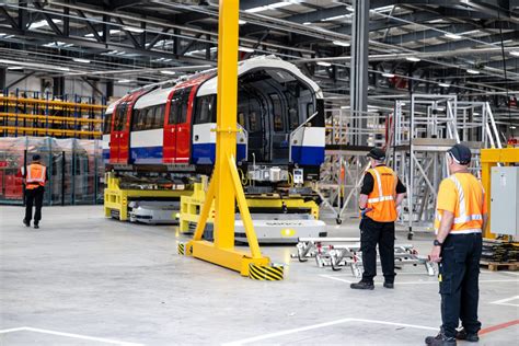 Uk Siemens Mobility Opens Goole Train Manufacturing Facility Railway