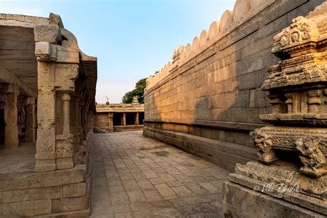 The Stone Sculptures of Veerabhadra Temple - Viki Pandit