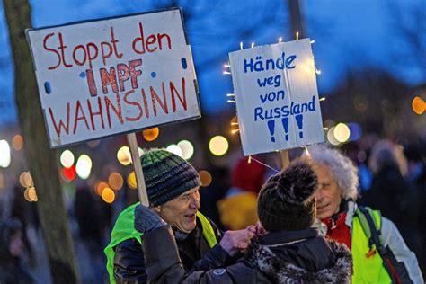 Mv Wieder Mehrere Tausend Bei Demonstrationen Gegen Corona Ma Nahmen