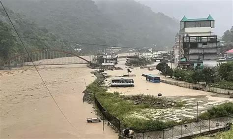 Sikh Temples A Lifeline For Flooded Areas Of The Himalayas