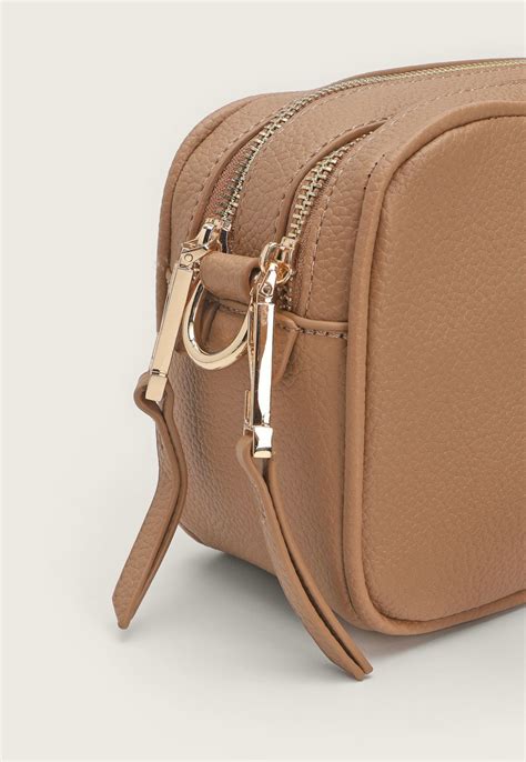 Bolsa Santa Lolla Tag Nude Compre Agora Dafiti Brasil