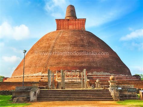 Jethawanaramaya Stupa | Things To Do in Sri Lanka