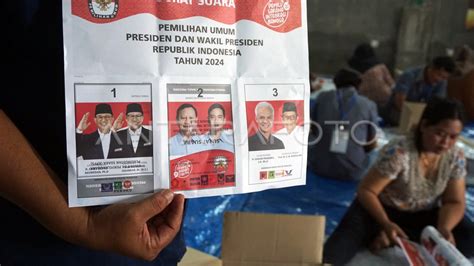 Pelipatan Surat Suara Pilpres 2024 Di Blitar ANTARA Foto