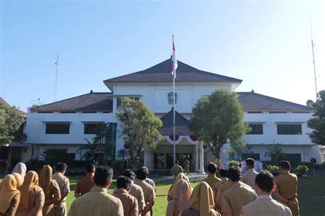 Pemkab Lumajang Keluarkan Surat Edaran Larangan ASN Dan Non ASN Main