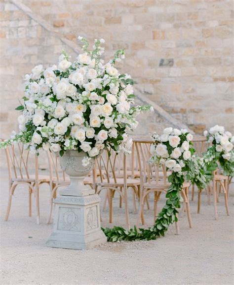 Wedding Urns David Austin Wedding And Event Roses Classic Wedding